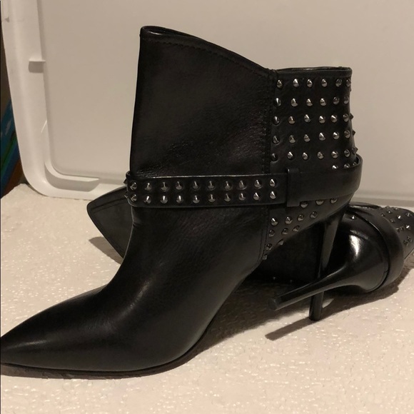 Kenneth Cole Bon Always Stiletto ankle Boot 8 NWOB - Picture 3 of 9